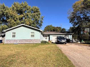 1730 W 27th Ter, Lawrence, KS 66046