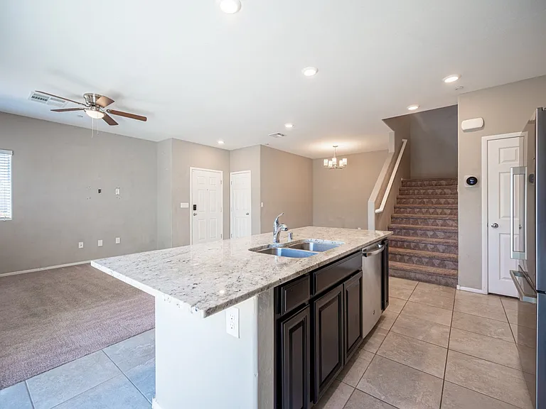 2715 Amazing Meadows Ave — Photo 14