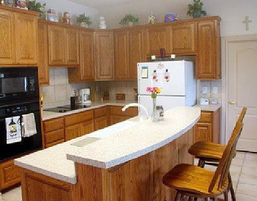 3rd image of 27631 AUTUMN GLEN DR