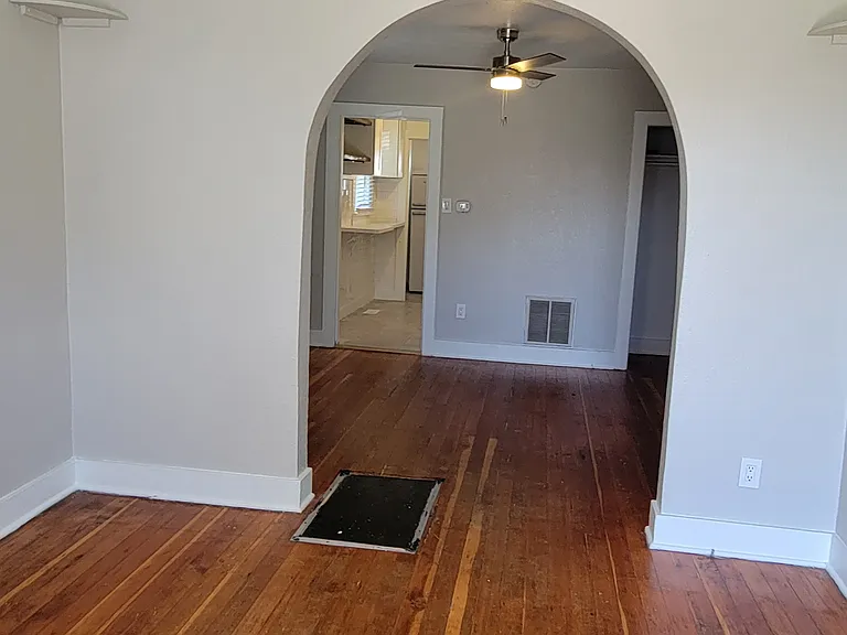 2043 Eaton St — Photo 27