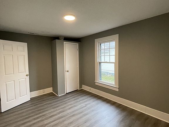 4th image of 711 Flegal Ave