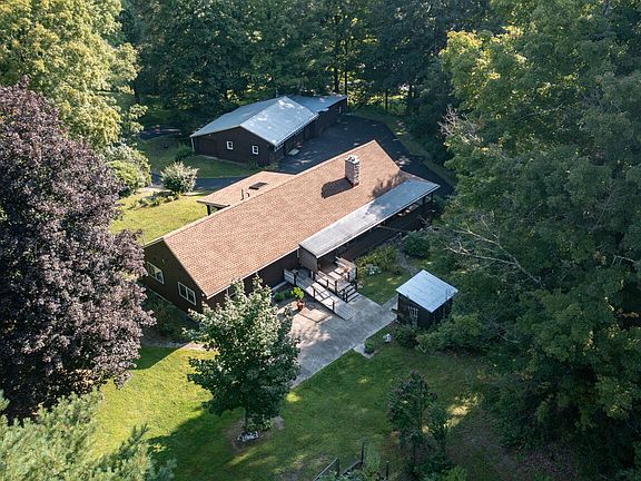 4th image of 59 New Forge Road 1