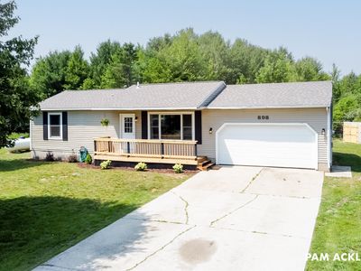 898 E Riley Thompson Rd, Muskegon, MI, 49445