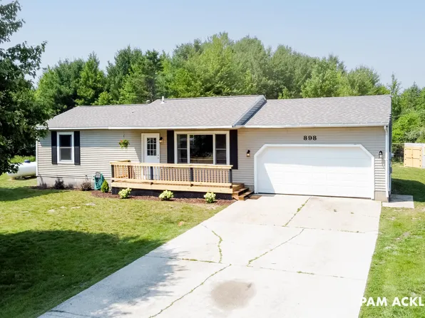 898 E Riley Thompson Rd, Muskegon, MI 49445