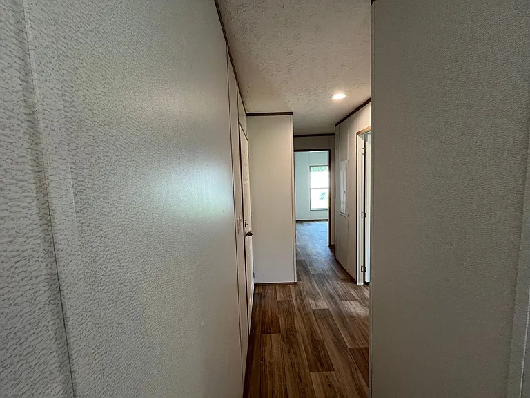 515 Tom Mann Rd — Photo 43