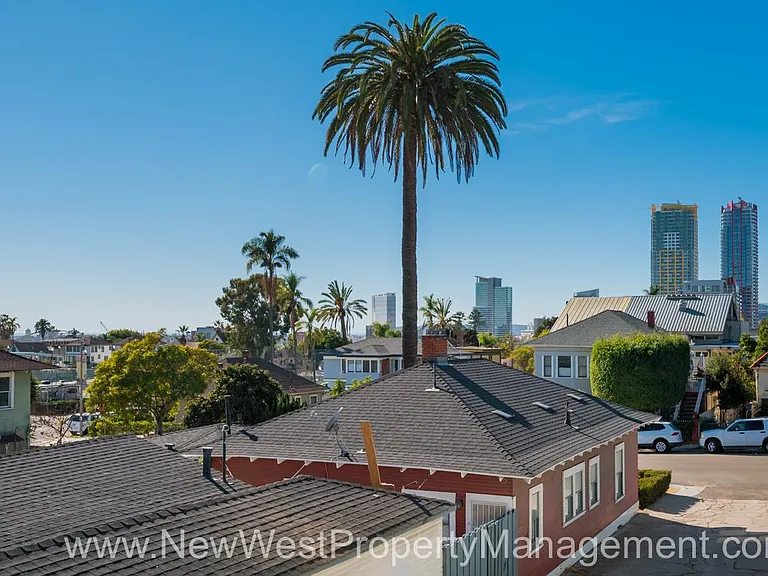 2419 Market St #B — Photo 17