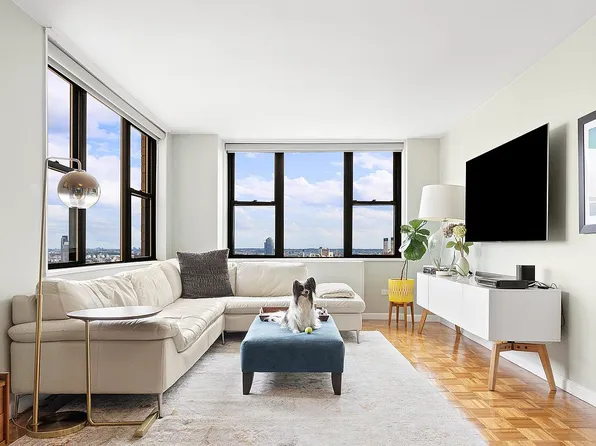 201 E 17th St APT 28J, Manhattan, NY 10003