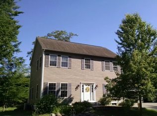 12 Summerwood Dr, Hampton, NH 03842