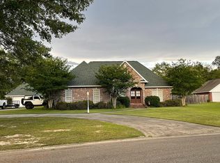 6033 The Woods Rd, Picayune, MS 39466