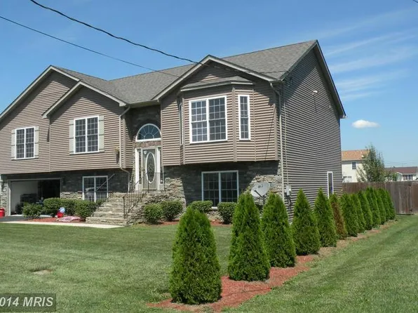 134 Sonya Ln, Bunker Hill, WV 25413