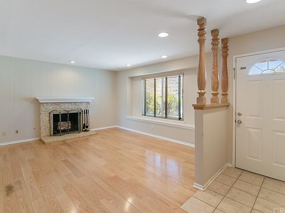 3rd image of 22552 Valerio St