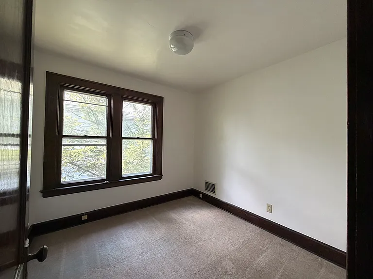 789 Ebner St — Photo 16