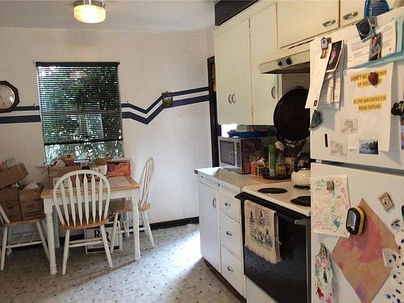 4th image of 1805 E Fairhaven Ave