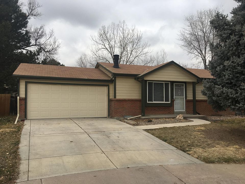 New paint and a attached 2 car garage