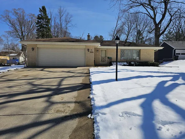 744 North 119 STREET, Wauwatosa, WI 53226