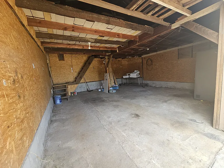 1060 Mulberry St — Photo 25