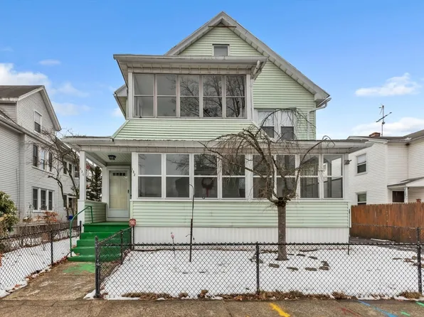 130-132 Mooreland St, Springfield, MA 01104