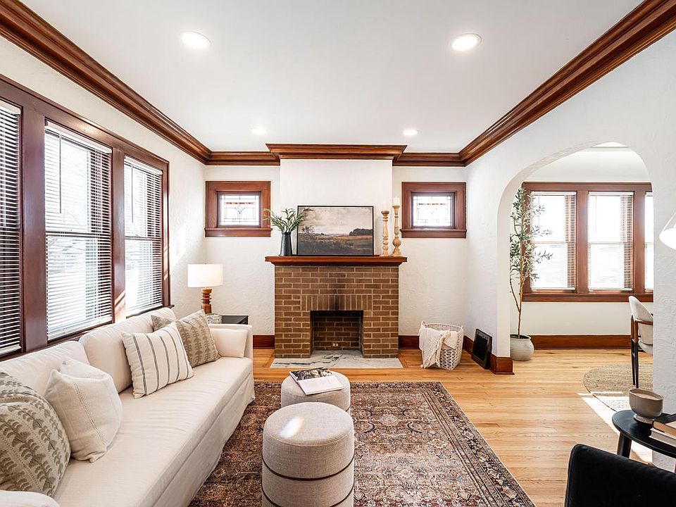 1st image of 5813 South 112th STREET