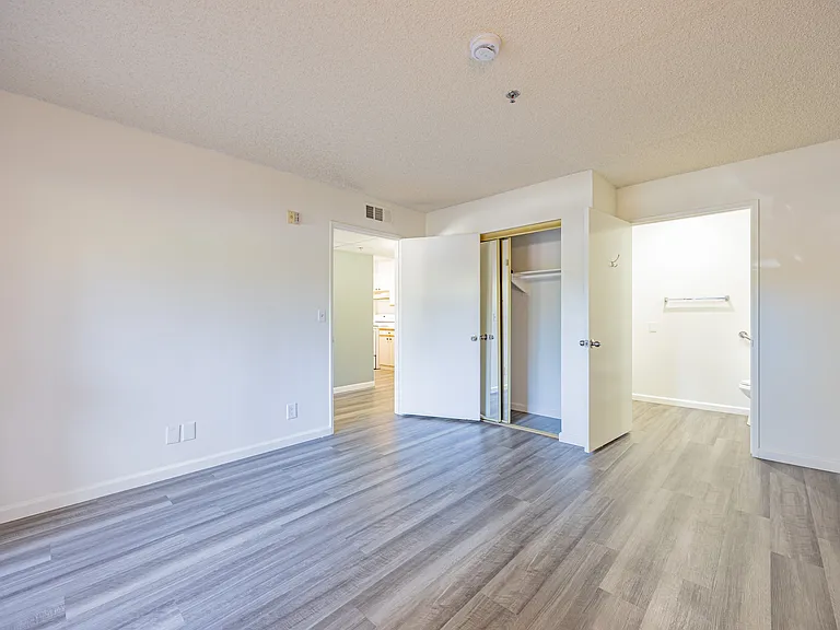 22815 Market St #110 — Photo 11