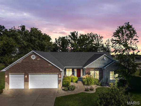 702 Balcarra Dr, Dardenne Prairie, MO 63368