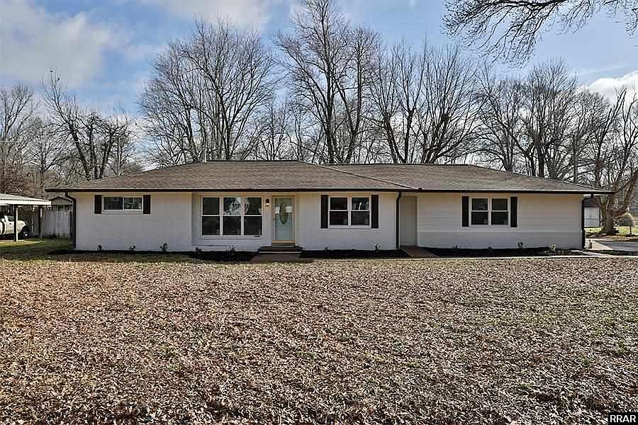 223 Alexander St, Bradford, TN 38316 Zillow