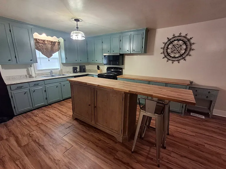 810 Aull St #3 — Photo 10