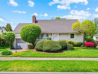 640 Clinton Avenue, Uniondale, NY, 11553