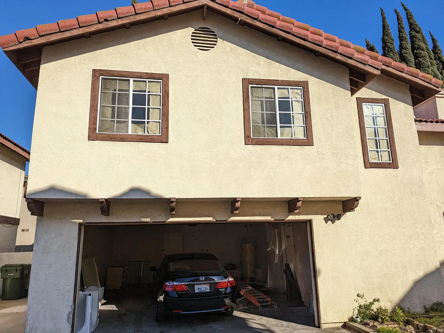 3 bed, 2.5 bath, 1347 sqft, $2,900 — Photo 2