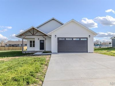 19898 Destiny Rd, Lebanon, MO, 65536