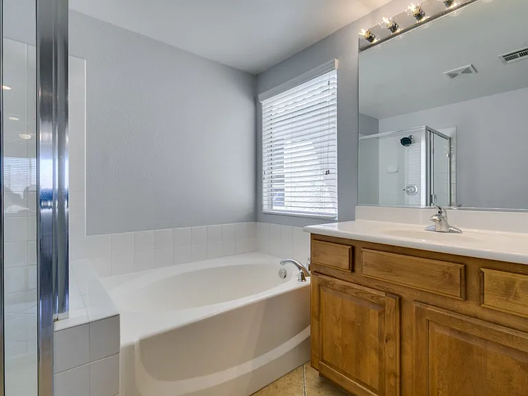 8424 Walker Gardens Pl — Photo 39