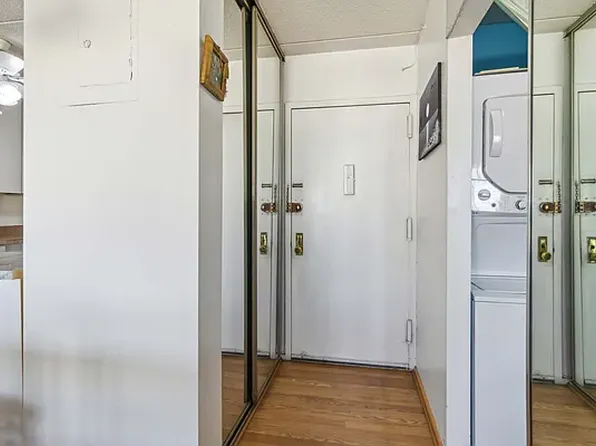 23-22 30th Road image 25 of 37