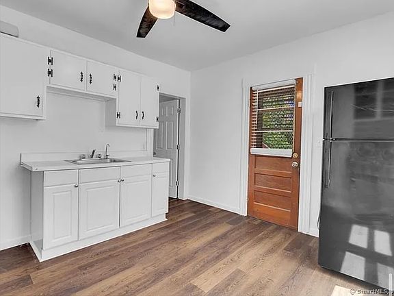 5th image of 84 Dewey St #1