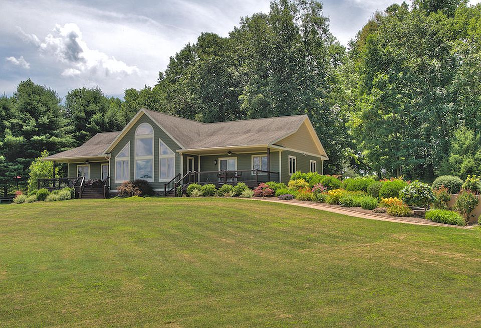 1st image of 150 Meadow Ln