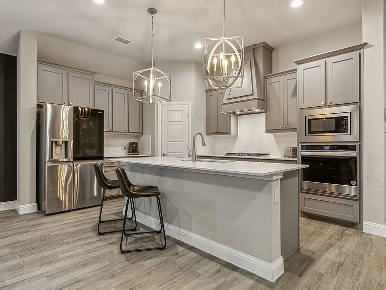 1008 Westwood Ln — Photo 24