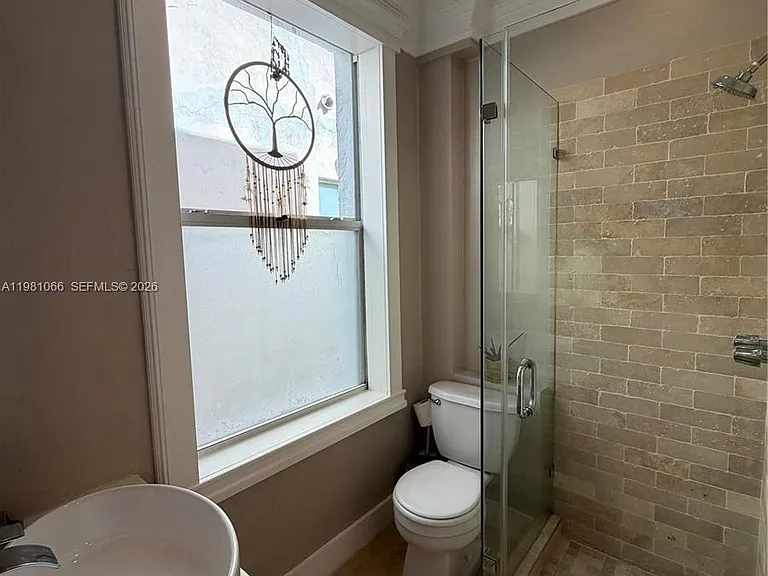 119 Menores Ave #8A — Photo 20