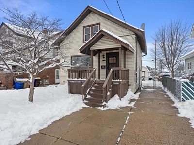 6910 32nd AVENUE, Kenosha, WI, 53142