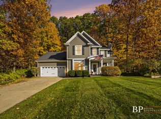 200 Laguna Cir, Kalamazoo, MI 49009