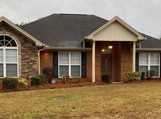 389 Brownstone Loop, Elmore, AL 36025