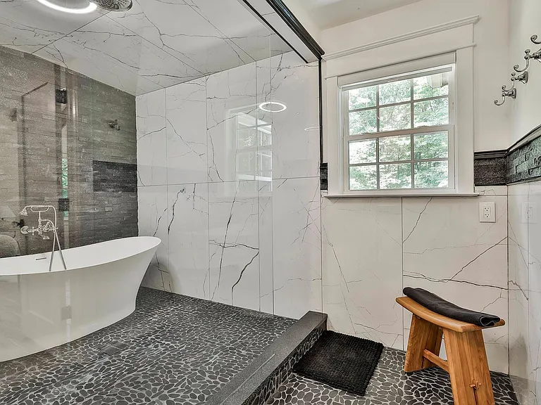 410 Thornton Lane — Photo 43