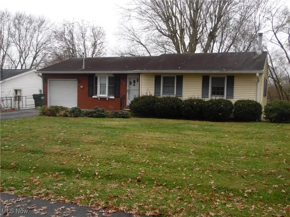 110 Lincoln Rd, Marietta, OH 45750