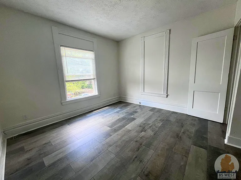 1046 Lafayette Ave SE #2 — Photo 3