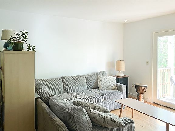 2nd image of 23 Randolph Pl APT 204