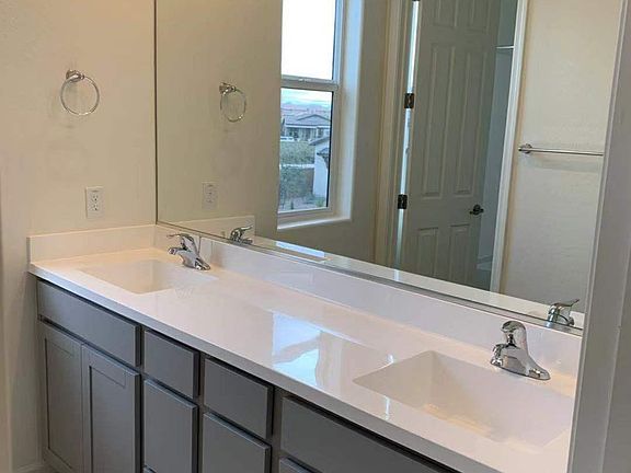 5th image of 148 E Desert Broom Dr