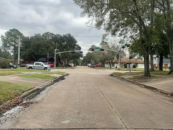 5th image of 15538 Torry Pines Rd