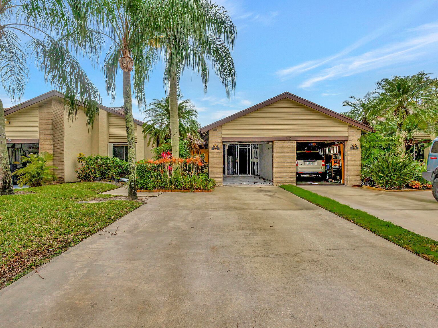 202 Meander Cir, Royal Palm Beach, FL 33411 | Zillow