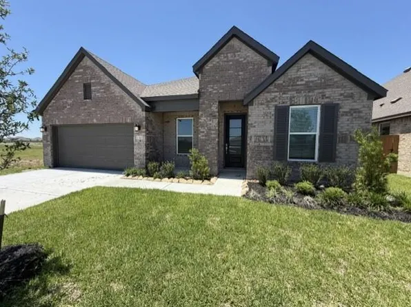 1310 W Shepard Dr, Dayton, TX 77535