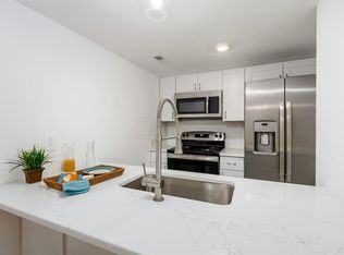 1085 Merrimar Cir N APT E, Columbus, OH