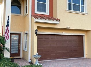 1205 3rd Street Cir E, Palmetto, FL 34221