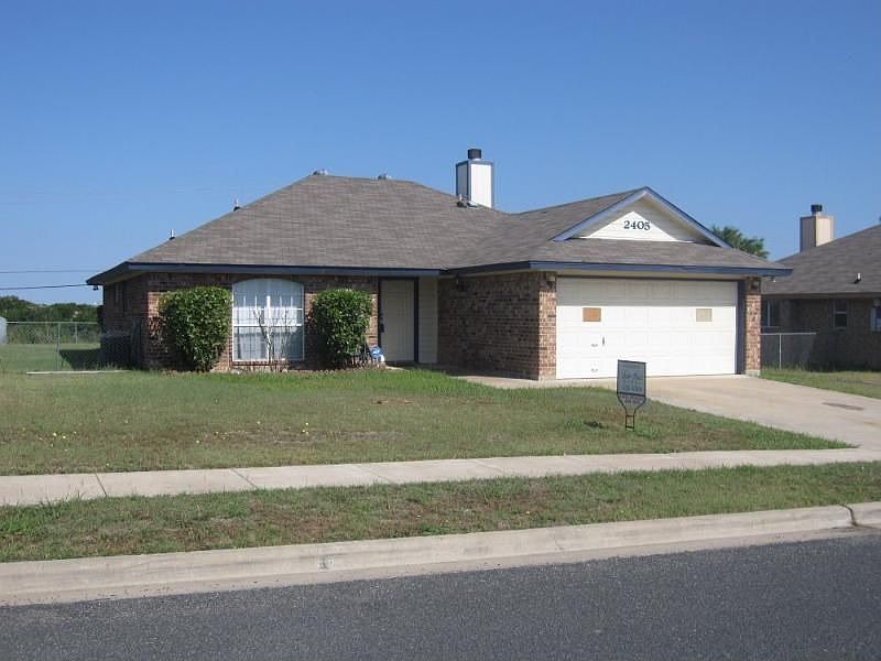 1st image of 2405 Huckleberry Dr