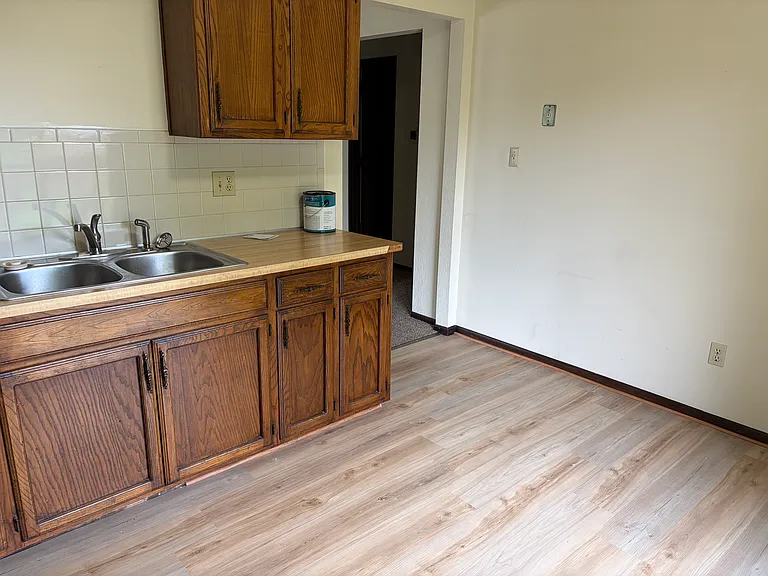 Kitchen flooring new